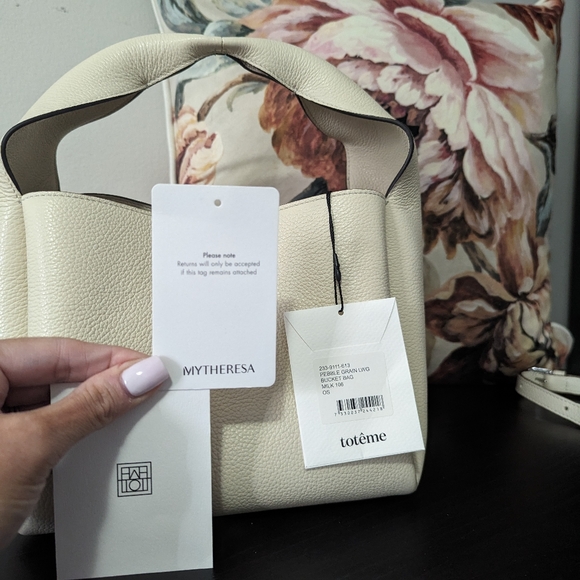 Toteme bucket bag "milk grain"6️⃣9️⃣0️⃣ - Picture 11 of 17